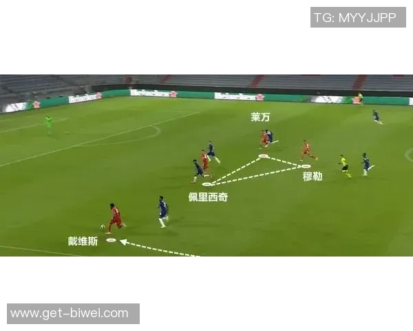 赋闲足球教练的转型之路与未来展望：从战术分析到人生哲学的探索